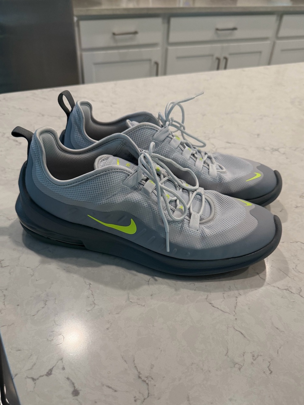 Nike Air Max Axis Pure Platinum Volt Mens 10.5
